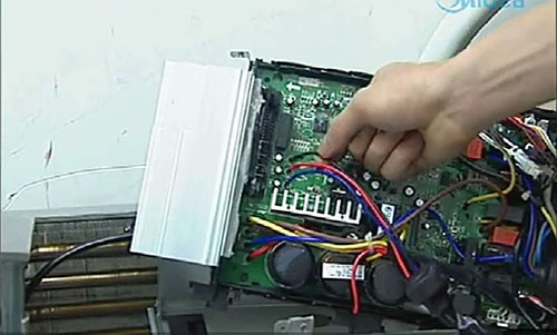 德城美的空调电话是多少